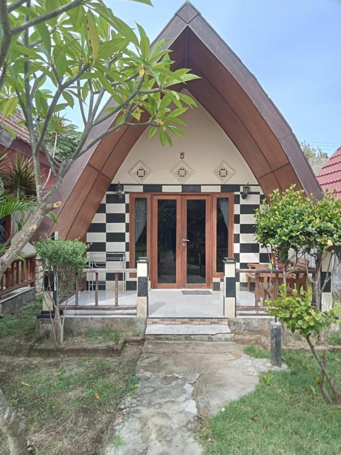 Meno Smile Cottages Gili Meno Exterior foto