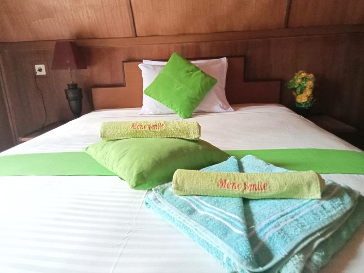 Meno Smile Cottages Gili Meno Exterior foto